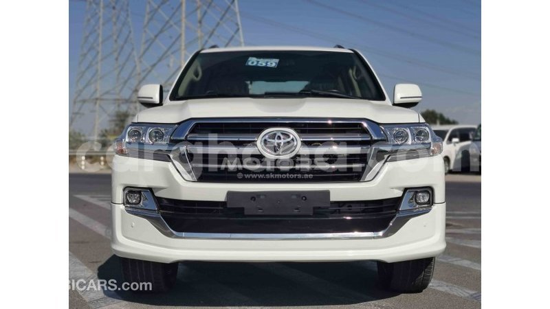 Big with watermark toyota land cruiser ashanti import dubai 27122