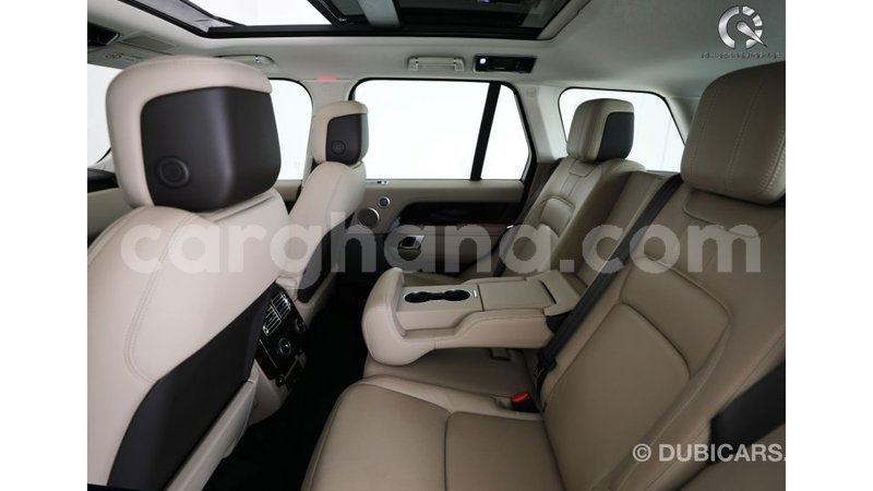 Big with watermark land rover range rover ashanti import dubai 27178