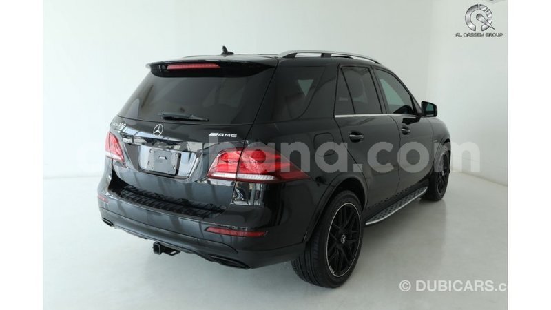 Big with watermark mercedes benz gle ashanti import dubai 27179