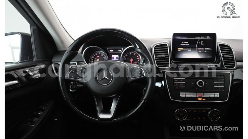 Big with watermark mercedes benz gle ashanti import dubai 27179