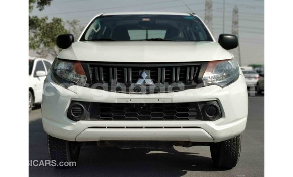 Ra Imported Mitsubishi L200 funfun Ọkọ̀ in Import - Dubai ni Ashanti Ra Imported Mitsubishi L200 funfun Ọkọ̀ in Import - Dubai ni Ashanti