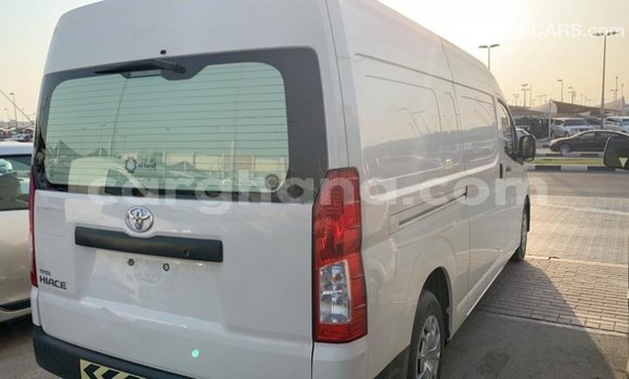 Buy Import Toyota Hiace White Car in Import - Dubai in Ashanti Buy Import Toyota Hiace White Car in Import - Dubai in Ashanti