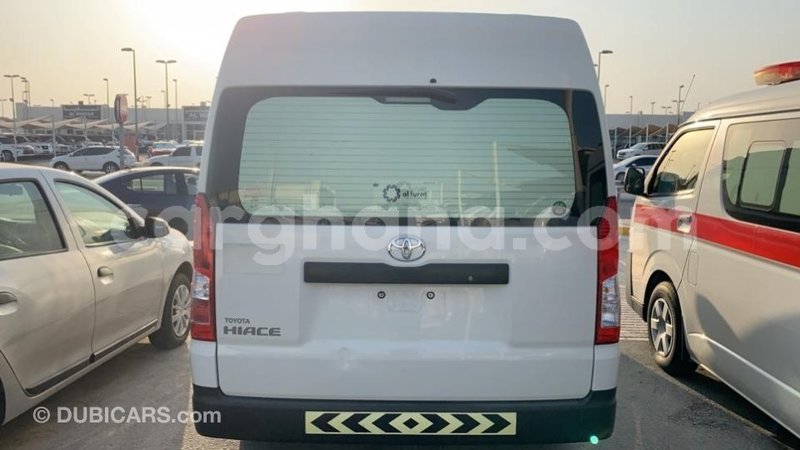 Big with watermark toyota hiace ashanti import dubai 27207