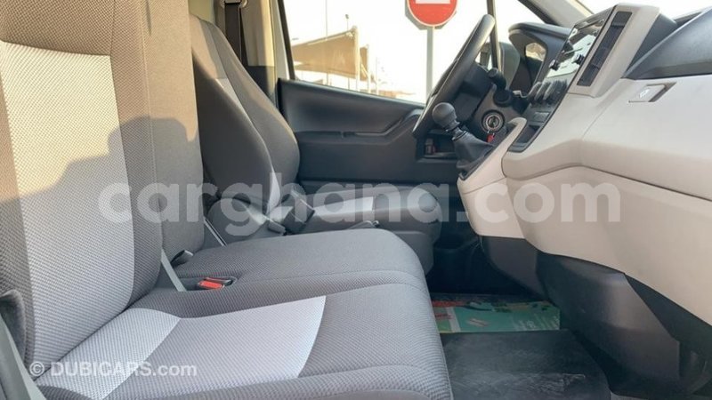 Big with watermark toyota hiace ashanti import dubai 27207