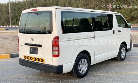 Ra Imported Toyota Hiace funfun Ọkọ̀ in Import - Dubai ni Ashanti Ra Imported Toyota Hiace funfun Ọkọ̀ in Import - Dubai ni Ashanti