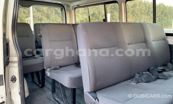 Ra Imported Toyota Hiace funfun Ọkọ̀ in Import - Dubai ni Ashanti Ra Imported Toyota Hiace funfun Ọkọ̀ in Import - Dubai ni Ashanti