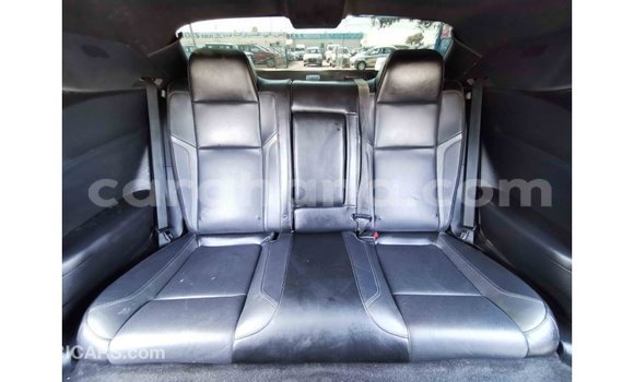 Ra Imported Dodge Challenger funfun Ọkọ̀ in Import - Dubai ni Ashanti Ra Imported Dodge Challenger funfun Ọkọ̀ in Import - Dubai ni Ashanti
