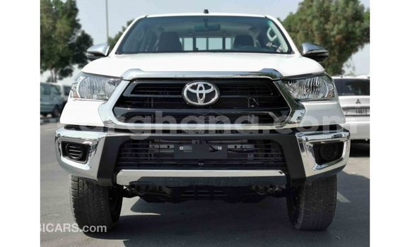 Ra Imported Toyota Hilux funfun Ọkọ̀ in Import - Dubai ni Ashanti Ra Imported Toyota Hilux funfun Ọkọ̀ in Import - Dubai ni Ashanti