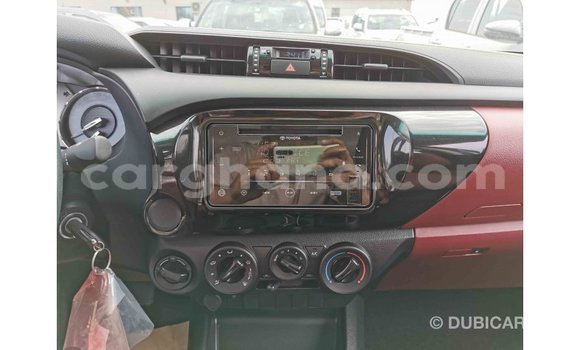Ra Imported Toyota Hilux funfun Ọkọ̀ in Import - Dubai ni Ashanti Ra Imported Toyota Hilux funfun Ọkọ̀ in Import - Dubai ni Ashanti
