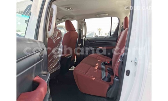 Ra Imported Toyota Hilux funfun Ọkọ̀ in Import - Dubai ni Ashanti Ra Imported Toyota Hilux funfun Ọkọ̀ in Import - Dubai ni Ashanti