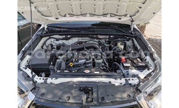 Ra Imported Toyota Hilux funfun Ọkọ̀ in Import - Dubai ni Ashanti Ra Imported Toyota Hilux funfun Ọkọ̀ in Import - Dubai ni Ashanti