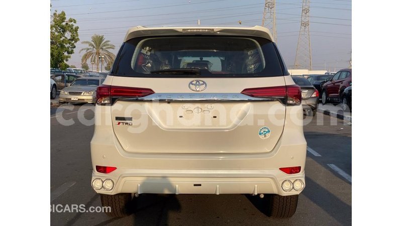 Big with watermark toyota fortuner ashanti import dubai 27273