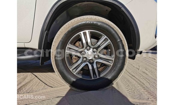 Buy Import Toyota Fortuner White Car in Import - Dubai in Ashanti Buy Import Toyota Fortuner White Car in Import - Dubai in Ashanti