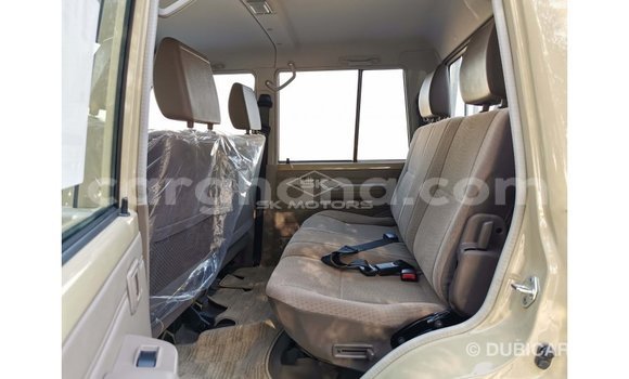 Buy Import Toyota Land Cruiser Beige Car in Import - Dubai in Ashanti Buy Import Toyota Land Cruiser Beige Car in Import - Dubai in Ashanti