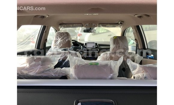 Buy Import Hyundai Tucson White Car in Import - Dubai in Ashanti Buy Import Hyundai Tucson White Car in Import - Dubai in Ashanti