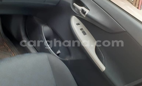 Sayi Na hannu Toyota Corolla Azurfa Mota in Kumasi a Ashanti Sayi Na hannu Toyota Corolla Azurfa Mota in Kumasi a Ashanti