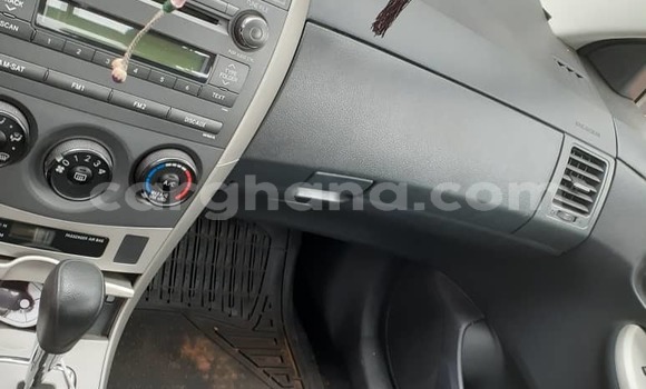 Sayi Na hannu Toyota Corolla Azurfa Mota in Kumasi a Ashanti Sayi Na hannu Toyota Corolla Azurfa Mota in Kumasi a Ashanti