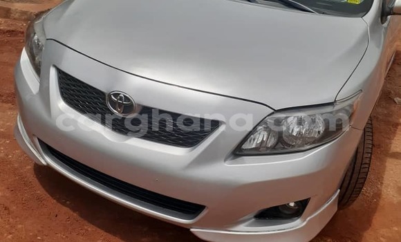 Sayi Na hannu Toyota Corolla Azurfa Mota in Kumasi a Ashanti Sayi Na hannu Toyota Corolla Azurfa Mota in Kumasi a Ashanti