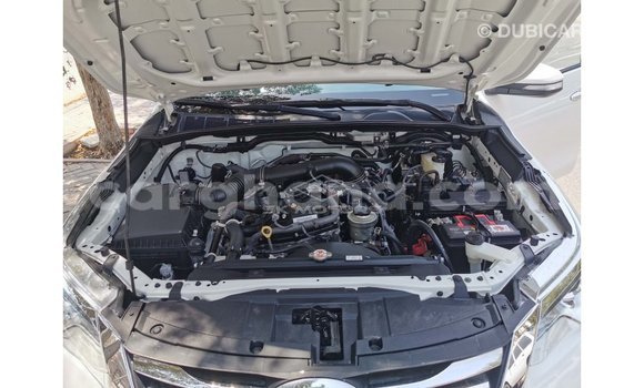 Sayi Imported Toyota Fortuner White Mota in Import - Dubai a Ashanti Sayi Imported Toyota Fortuner White Mota in Import - Dubai a Ashanti