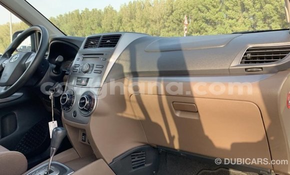 Sayi Imported Toyota Avanza White Mota in Import - Dubai a Ashanti Sayi Imported Toyota Avanza White Mota in Import - Dubai a Ashanti