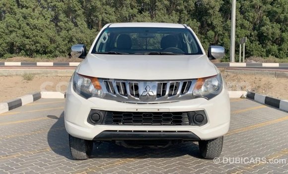 Ra Imported Mitsubishi L200 funfun Ọkọ̀ in Import - Dubai ni Ashanti Ra Imported Mitsubishi L200 funfun Ọkọ̀ in Import - Dubai ni Ashanti