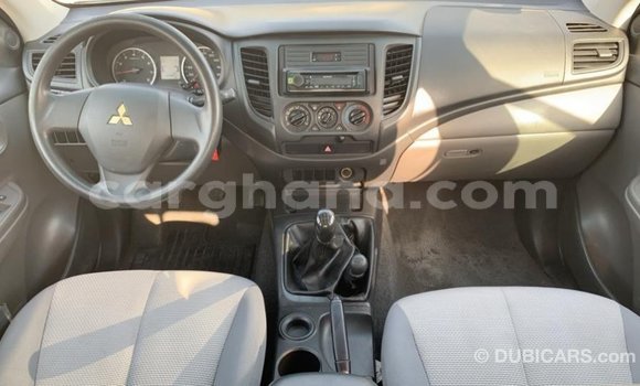 Ra Imported Mitsubishi L200 funfun Ọkọ̀ in Import - Dubai ni Ashanti Ra Imported Mitsubishi L200 funfun Ọkọ̀ in Import - Dubai ni Ashanti