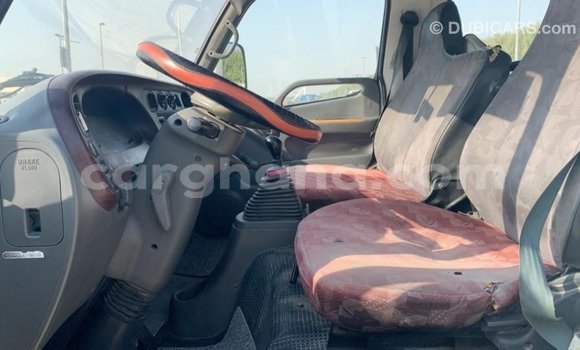 Buy Import Hyundai Accent White Car in Import - Dubai in Ashanti Buy Import Hyundai Accent White Car in Import - Dubai in Ashanti