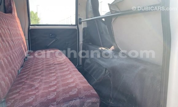 Buy Import Hyundai Accent White Car in Import - Dubai in Ashanti Buy Import Hyundai Accent White Car in Import - Dubai in Ashanti