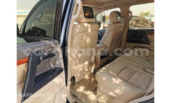 Ra Imported Toyota Land Cruiser Black Ọkọ̀ in Import - Dubai ni Ashanti Ra Imported Toyota Land Cruiser Black Ọkọ̀ in Import - Dubai ni Ashanti