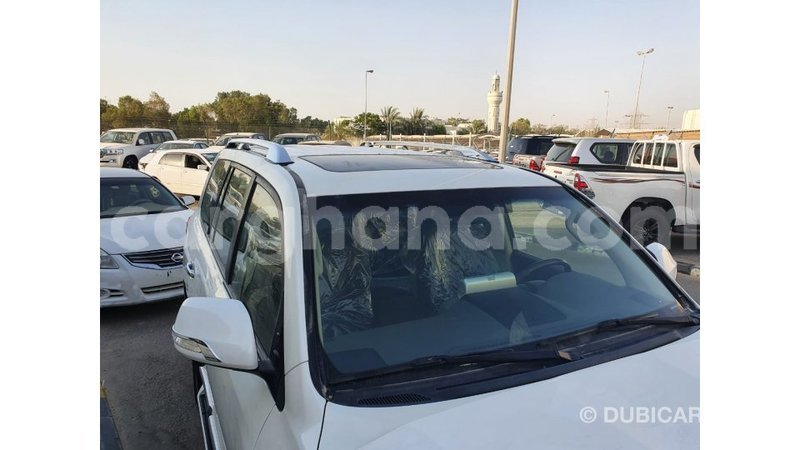 Big with watermark toyota land cruiser ashanti import dubai 27360