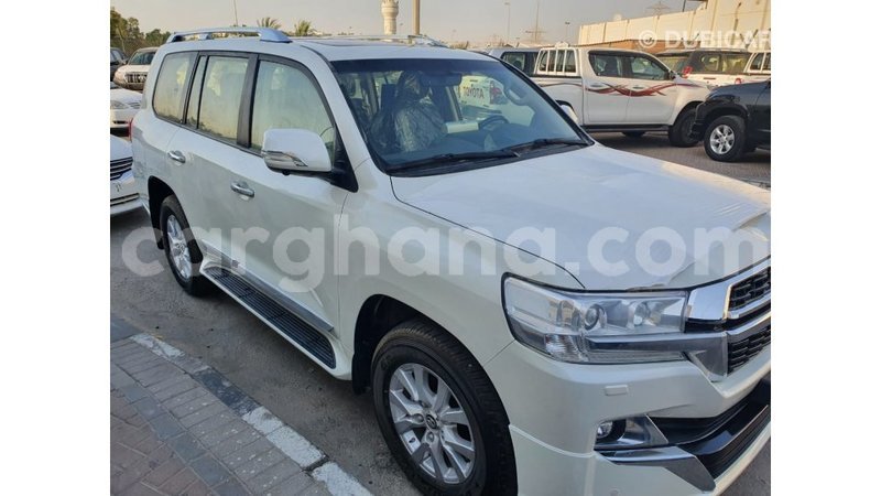 Big with watermark toyota land cruiser ashanti import dubai 27360