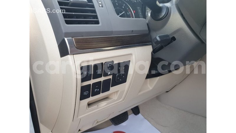 Big with watermark toyota land cruiser ashanti import dubai 27360