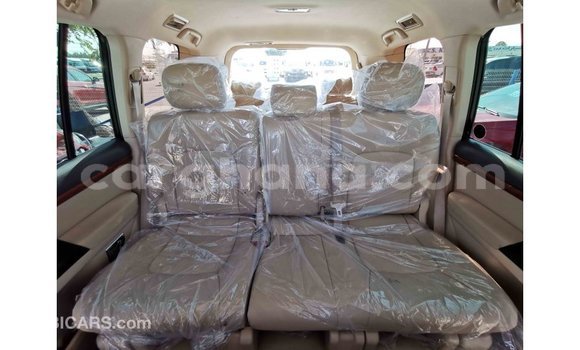 Buy Import Toyota Land Cruiser White Car in Import - Dubai in Ashanti Buy Import Toyota Land Cruiser White Car in Import - Dubai in Ashanti