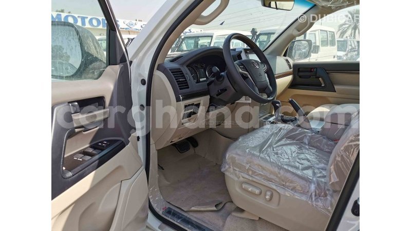 Big with watermark toyota land cruiser ashanti import dubai 27369