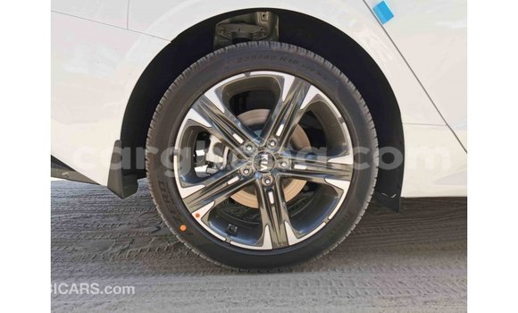 Buy Import Kia K5 White Car in Import - Dubai in Ashanti Buy Import Kia K5 White Car in Import - Dubai in Ashanti