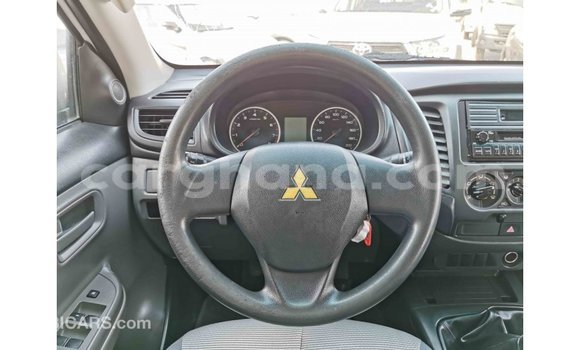 Buy Import Mitsubishi L200 White Car in Import - Dubai in Ashanti Buy Import Mitsubishi L200 White Car in Import - Dubai in Ashanti