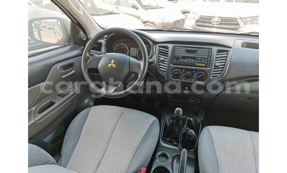 Buy Import Mitsubishi L200 White Car in Import - Dubai in Ashanti Buy Import Mitsubishi L200 White Car in Import - Dubai in Ashanti