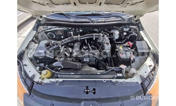 Buy Import Mitsubishi L200 White Car in Import - Dubai in Ashanti Buy Import Mitsubishi L200 White Car in Import - Dubai in Ashanti