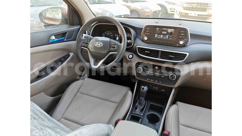 Big with watermark hyundai tucson ashanti import dubai 27381