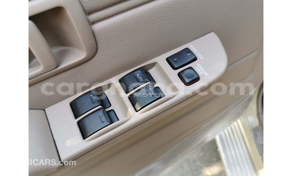 Ra Imported Toyota Land Cruiser Alagara Ọkọ̀ in Import - Dubai ni Ashanti Ra Imported Toyota Land Cruiser Alagara Ọkọ̀ in Import - Dubai ni Ashanti