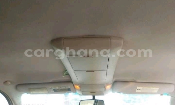 Sayi Na hannu Toyota Tundra White Mota in Accra a Greater Accra Sayi Na hannu Toyota Tundra White Mota in Accra a Greater Accra