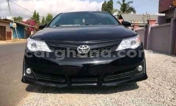 Sayi Na hannu Toyota Camry Black Mota in Accra a Greater Accra Sayi Na hannu Toyota Camry Black Mota in Accra a Greater Accra