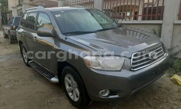 Ra Àlòkù Toyota RAV4 Miiran Ọkọ̀ in Accra ni Greater Accra Ra Àlòkù Toyota RAV4 Miiran Ọkọ̀ in Accra ni Greater Accra