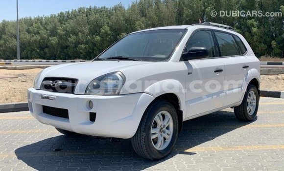 Ra Imported Hyundai Tucson funfun Ọkọ̀ in Import - Dubai ni Ashanti Ra Imported Hyundai Tucson funfun Ọkọ̀ in Import - Dubai ni Ashanti