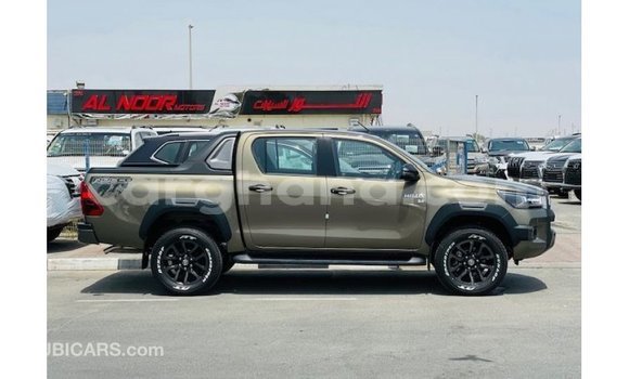 Buy Import Toyota Hilux Green Car in Import - Dubai in Ashanti Buy Import Toyota Hilux Green Car in Import - Dubai in Ashanti