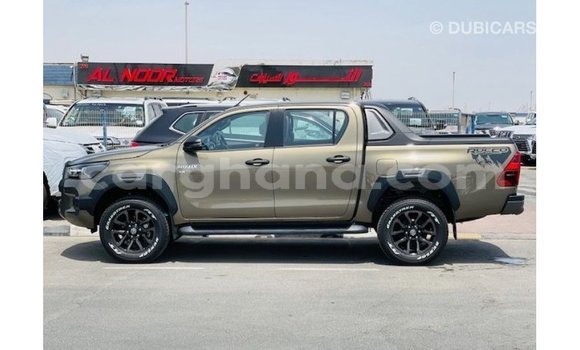 Buy Import Toyota Hilux Green Car in Import - Dubai in Ashanti Buy Import Toyota Hilux Green Car in Import - Dubai in Ashanti