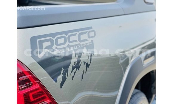 Buy Import Toyota Hilux Green Car in Import - Dubai in Ashanti Buy Import Toyota Hilux Green Car in Import - Dubai in Ashanti