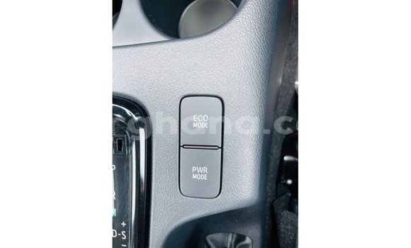 Buy Import Toyota Hilux Green Car in Import - Dubai in Ashanti Buy Import Toyota Hilux Green Car in Import - Dubai in Ashanti
