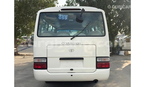 Sayi Imported Toyota Coaster White Mota in Import - Dubai a Ashanti Sayi Imported Toyota Coaster White Mota in Import - Dubai a Ashanti