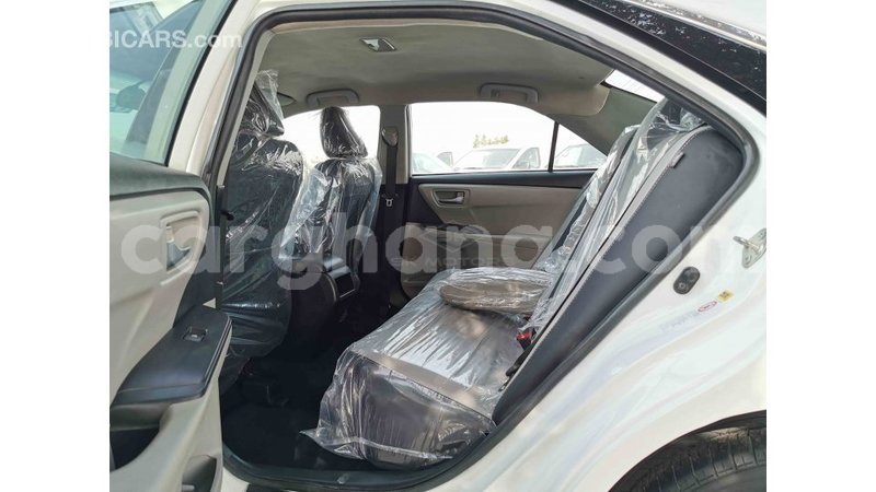 Big with watermark toyota camry ashanti import dubai 27555